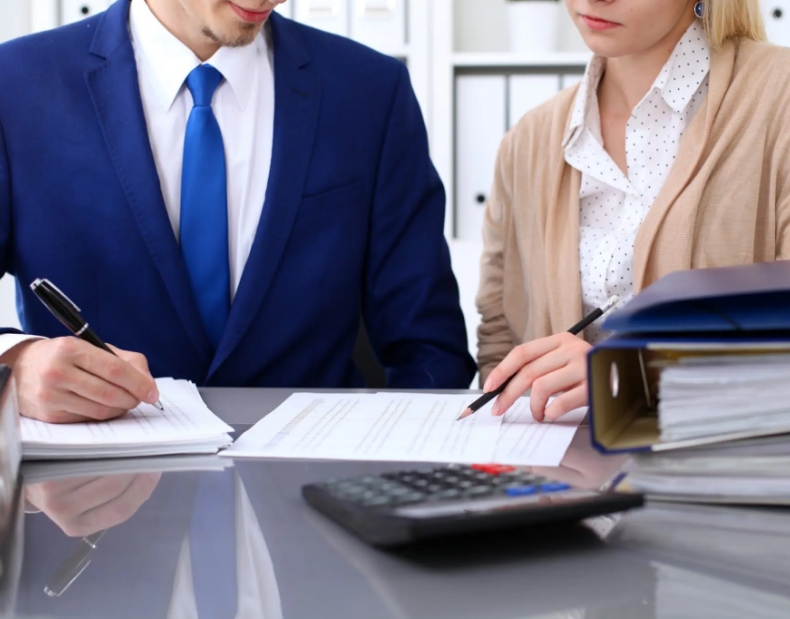 IRS Installment Agreement - Tax Professional Helping Client with Payment Plan